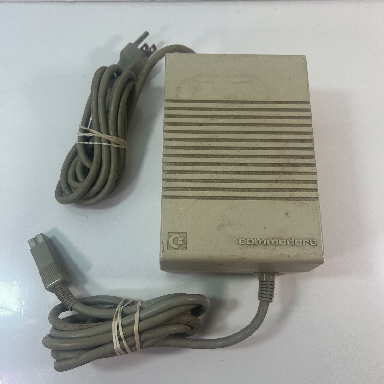 VINTAGE COMMODORE C128 64 COMPUTER POWER SUPPLY ADAPTER 310416-01