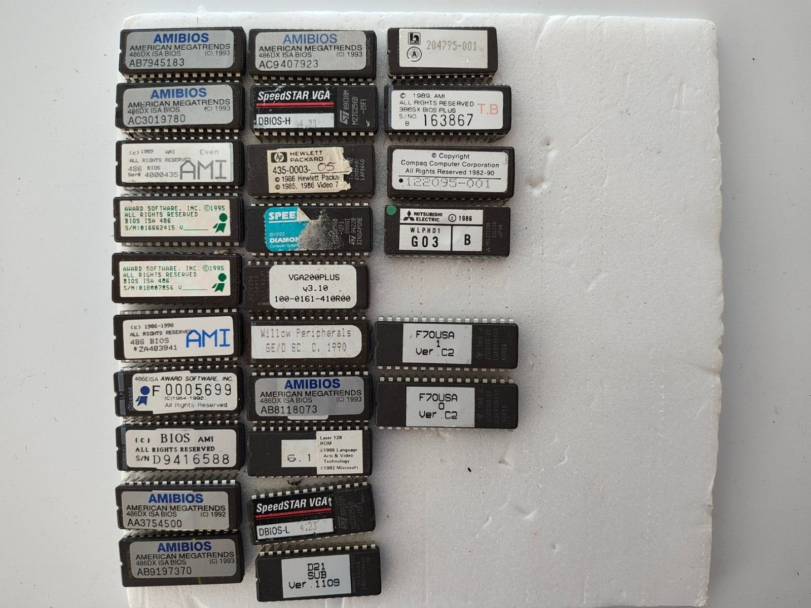 Medium lot of vintage BIOS ROMs AMI HP etc