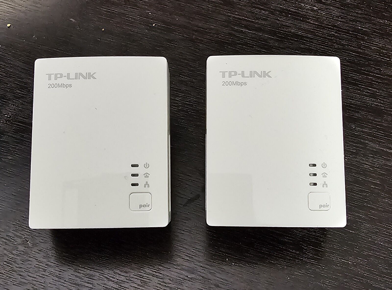 (2) TP-LINK Model TL-PA2010 200mps WiFi Extender Ethernet 