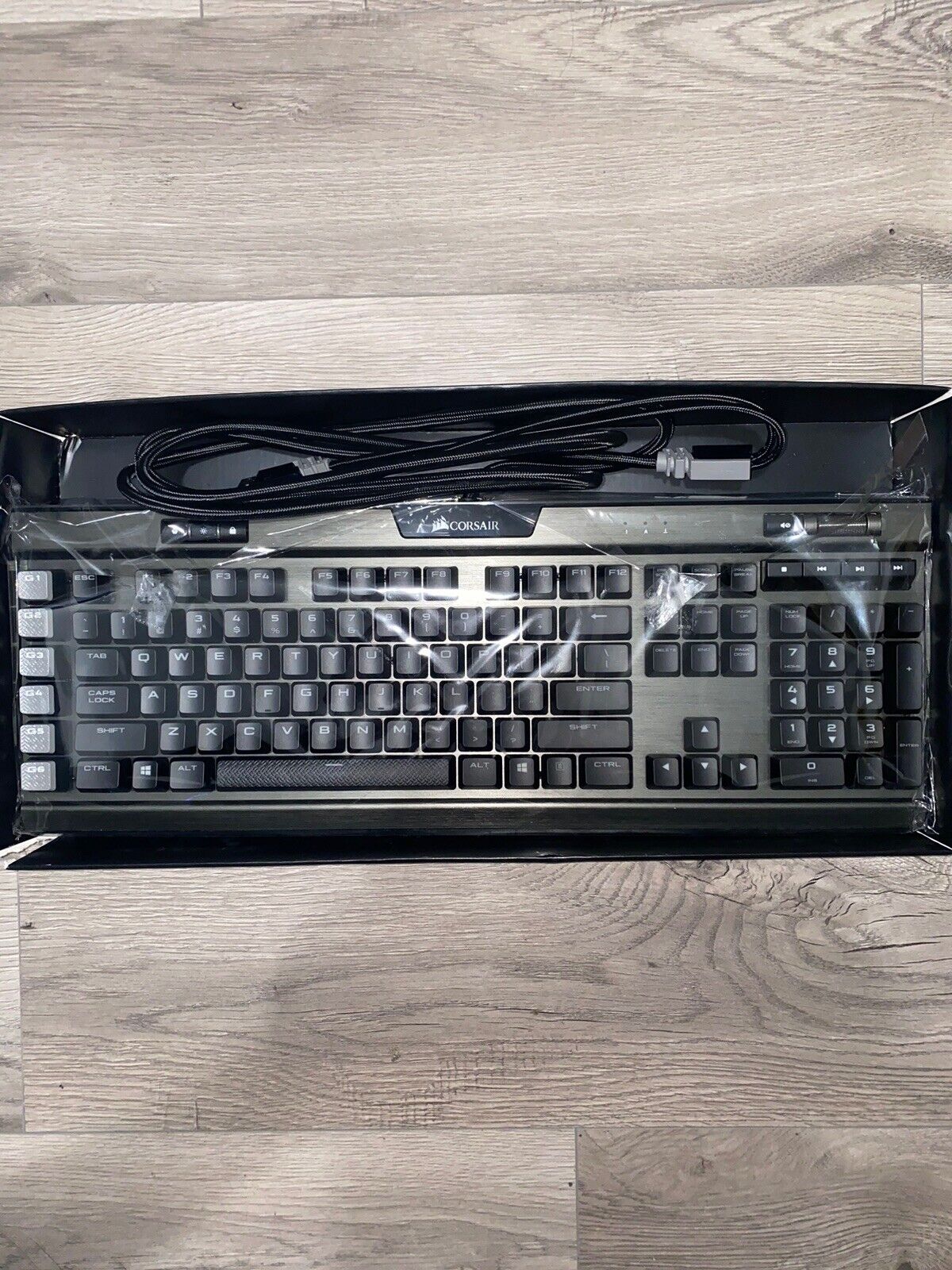 Corsair K95 RGB PLATINUM Cherry MX Speed Wired LED Gaming Keyboard *New