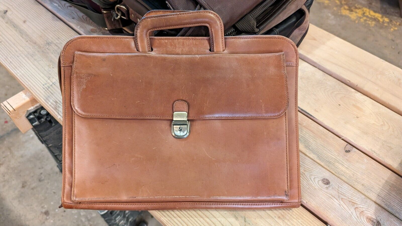 Wilsons Leather Pelle Studio Bag Briefcase Luxury Caramel Brown Computer Laptop