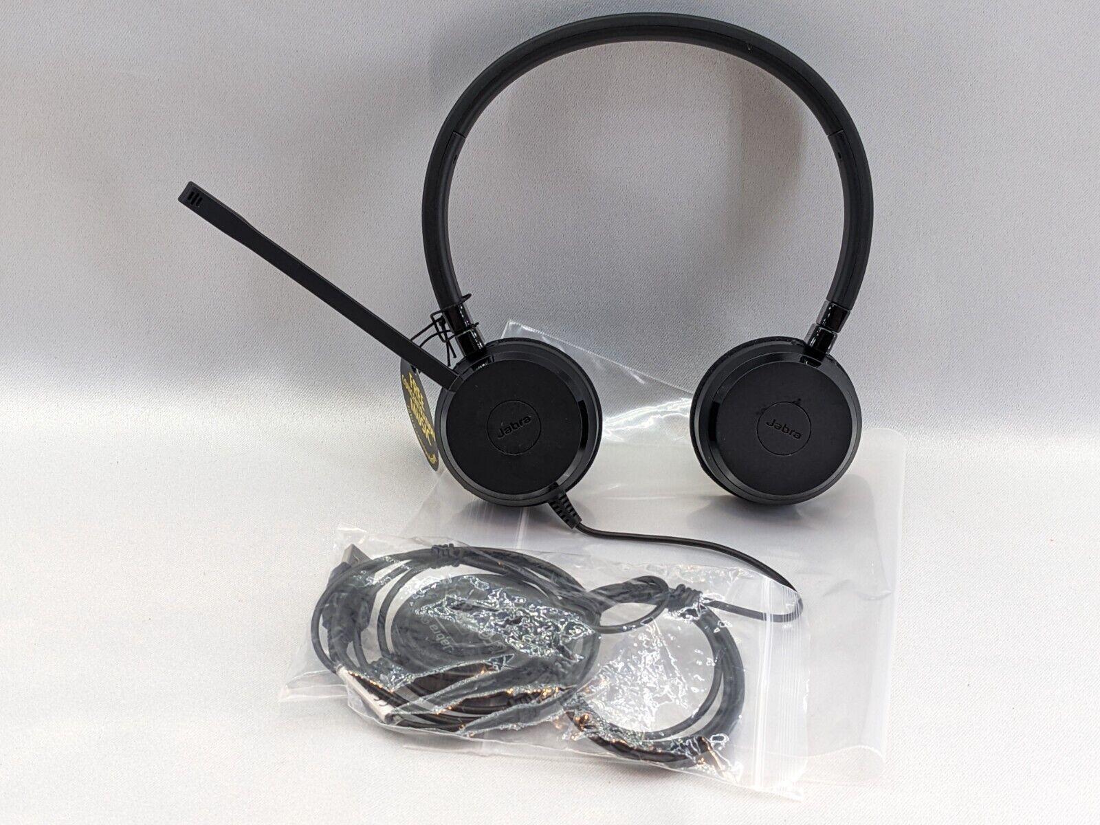 🔥New Open Box🔥 Jabra Evolve 20 Stereo HSC016 Cord Headset (D)