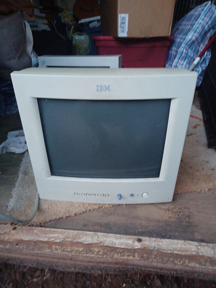 Vtg IBM model 2235 00N A JUNE 1999