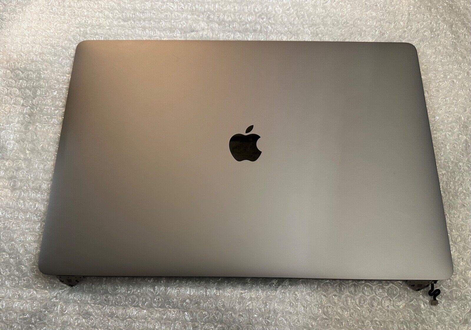 Original OEM Apple MacBook Pro Retina A2141 2019 16