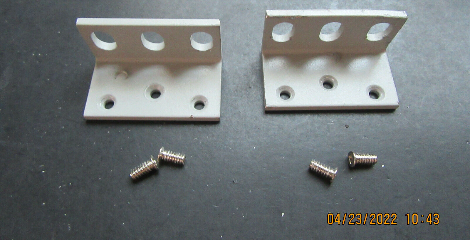 Genuine Ears with 4 Screws for CheckPoint T-180 Security Appliance