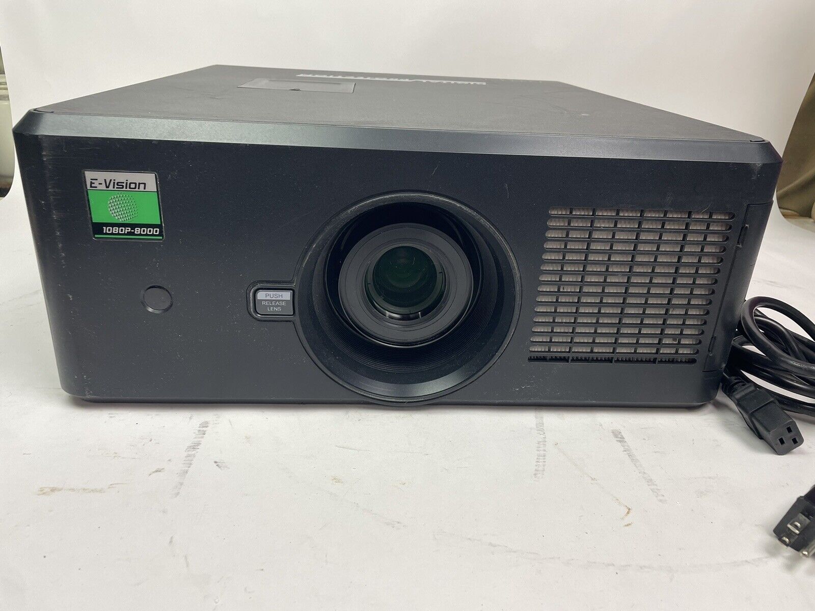 Digital Projection E-Vision+ 1080P-8000 Full HD HDMI DLP Projector *TESTED*