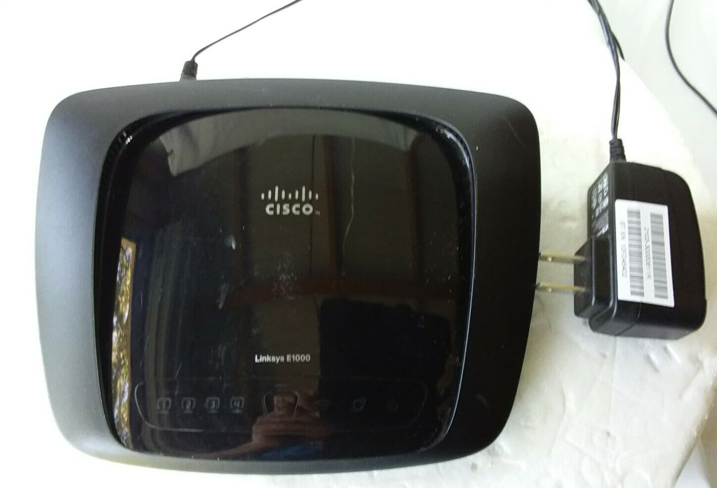 Cisco Linksys E1000 v2 Wireless N Router 300 Mbps 4-Port Fast Ethernet