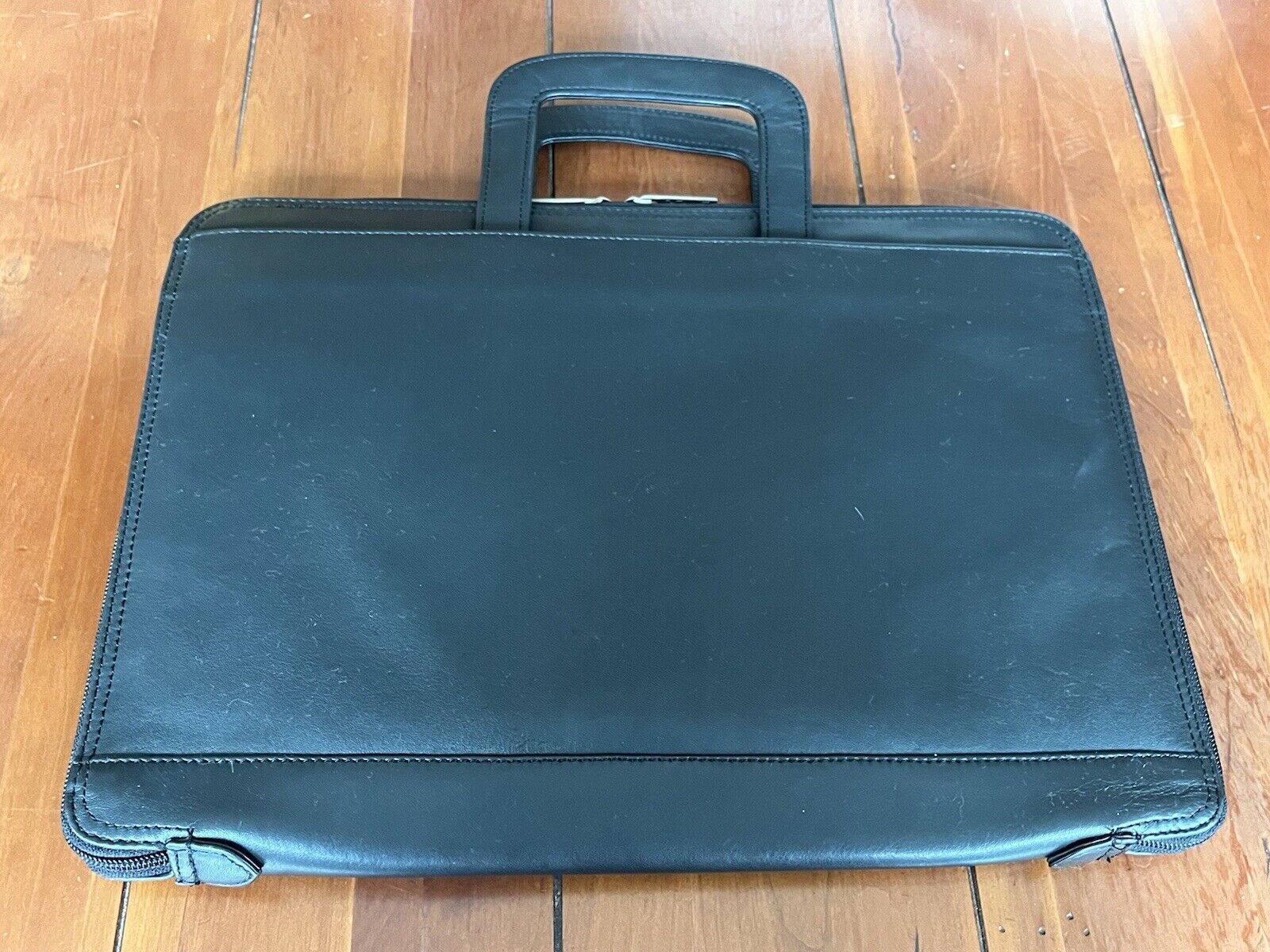 VTG Wilsons Pelle Studio Black Leather Document Portfolio Slim Briefcase Tablet