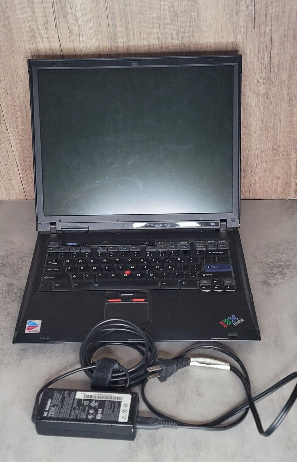 VTG IBM ThinkPad 1847 Windows XP Professional with AC Adapter AS IS PARTS READ