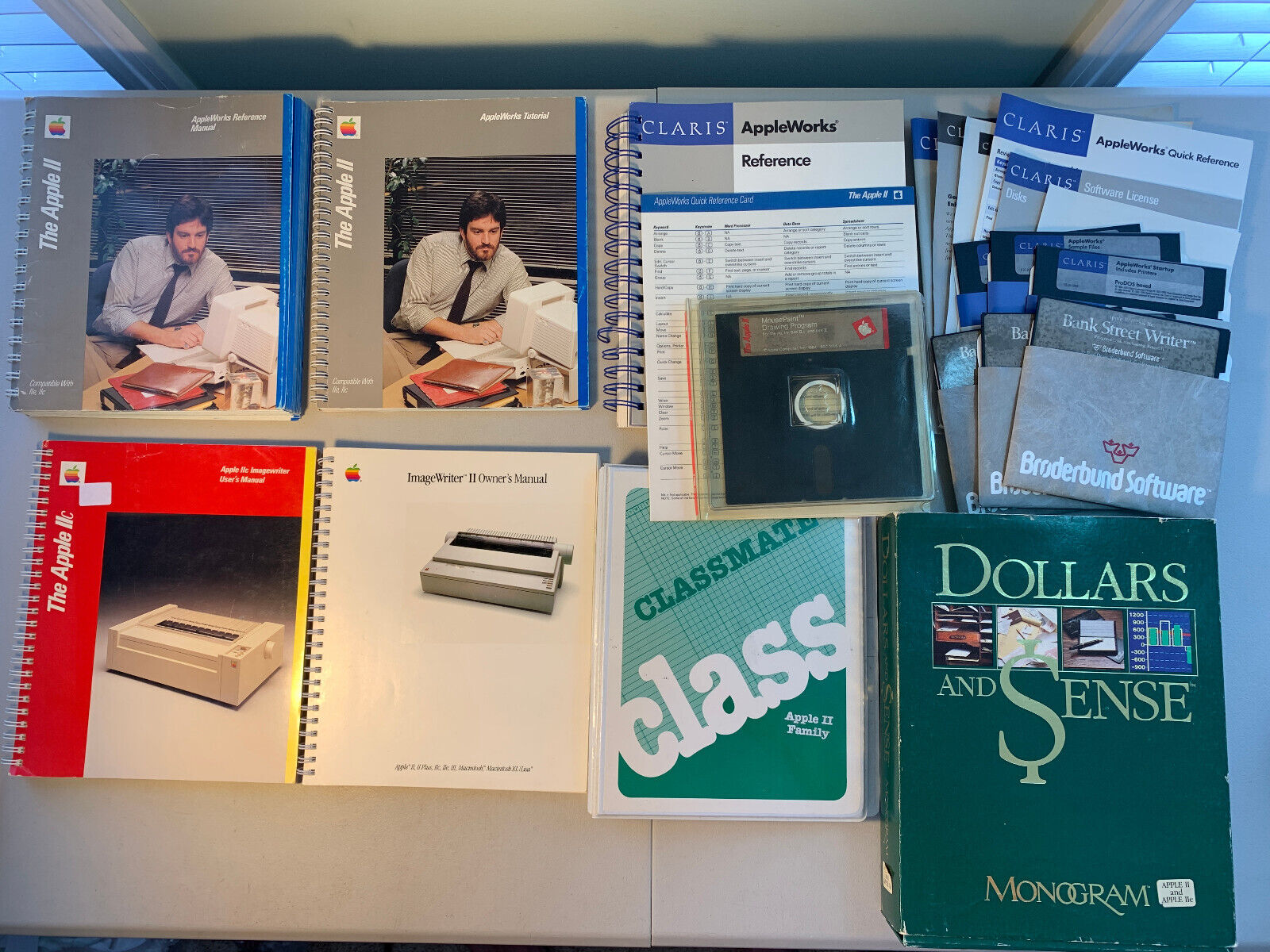 Lot Of Apple II Manuals & Software Claris AppleWorks ImageWriter MousePaint IIc