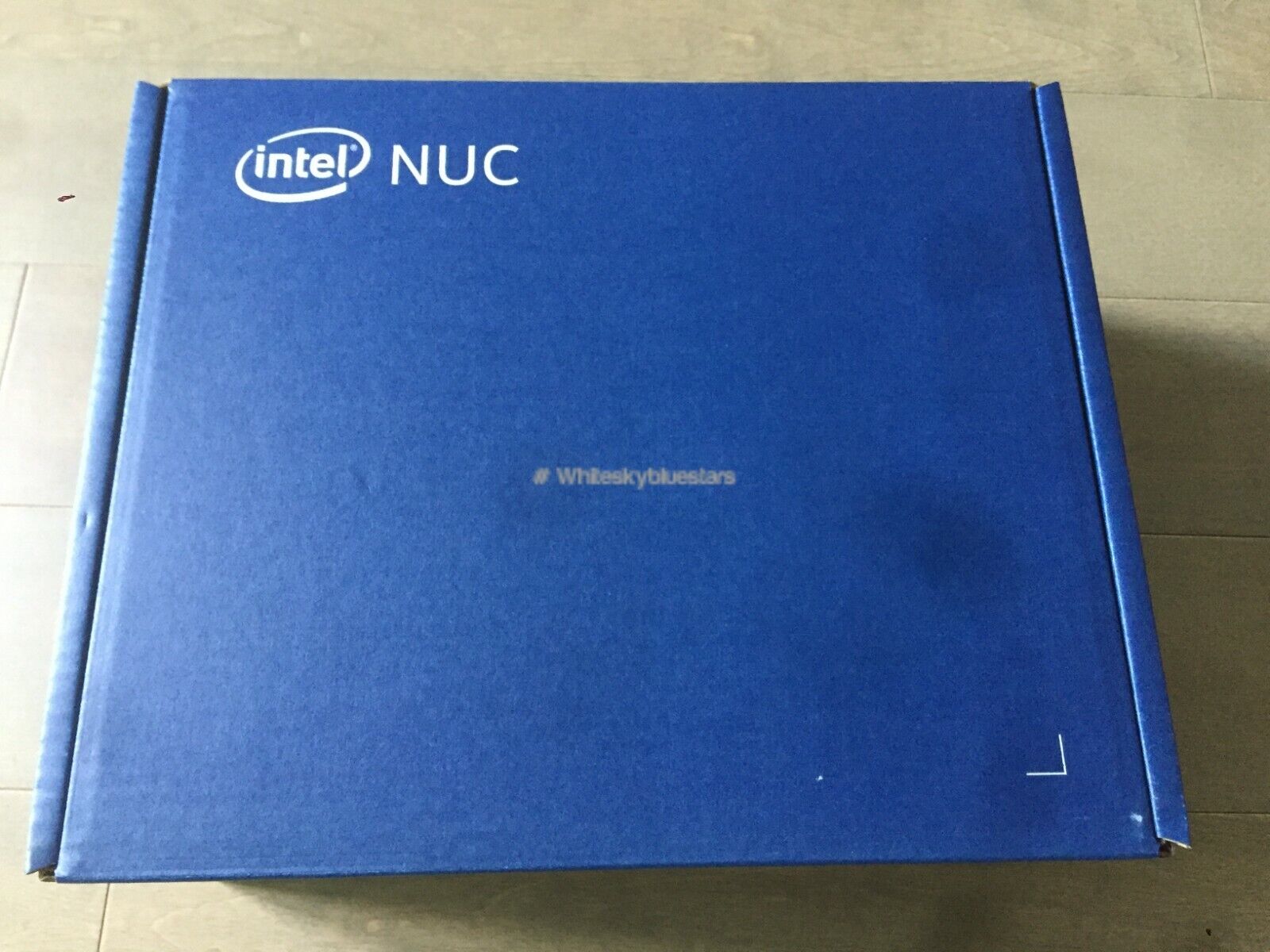 Intel BKNUC9V7QNX1 NUC9V7QNX NUC Kit Core i7-9850H Processor 12M Cache NEW