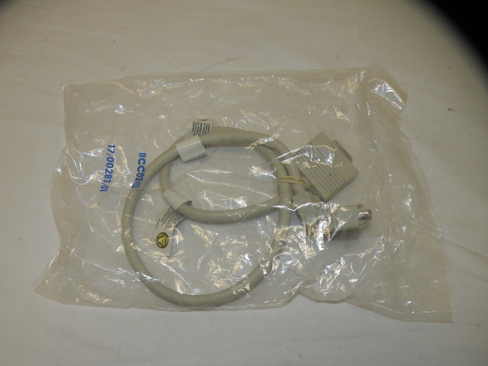 NEW IN BAG DEC BCC02-02 2FT 15 PIN TO 15 PIN VIDEO CABLE FOR VR201 DEC MONITOR