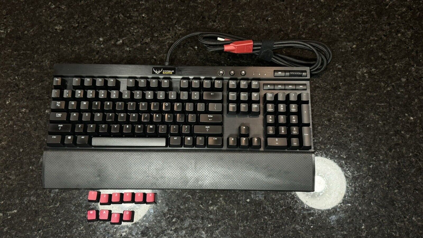 Corsair K70 LUX Mechanical Gaming Keyboard Cherry MX Red USB Wired Performance