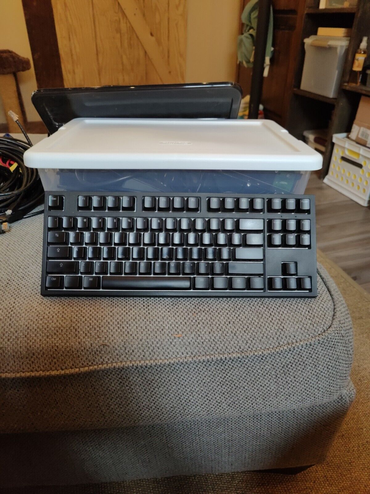 WASD CODE Mechanical Keyboard - V3B - Cherry MX Clear - 104 Key Backlit - Black