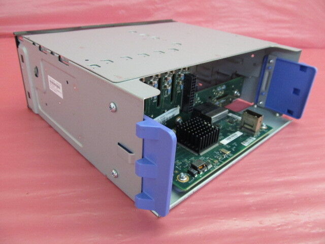 40K6552 IBM Corporation X3650, X3655 HDD cage with backplane