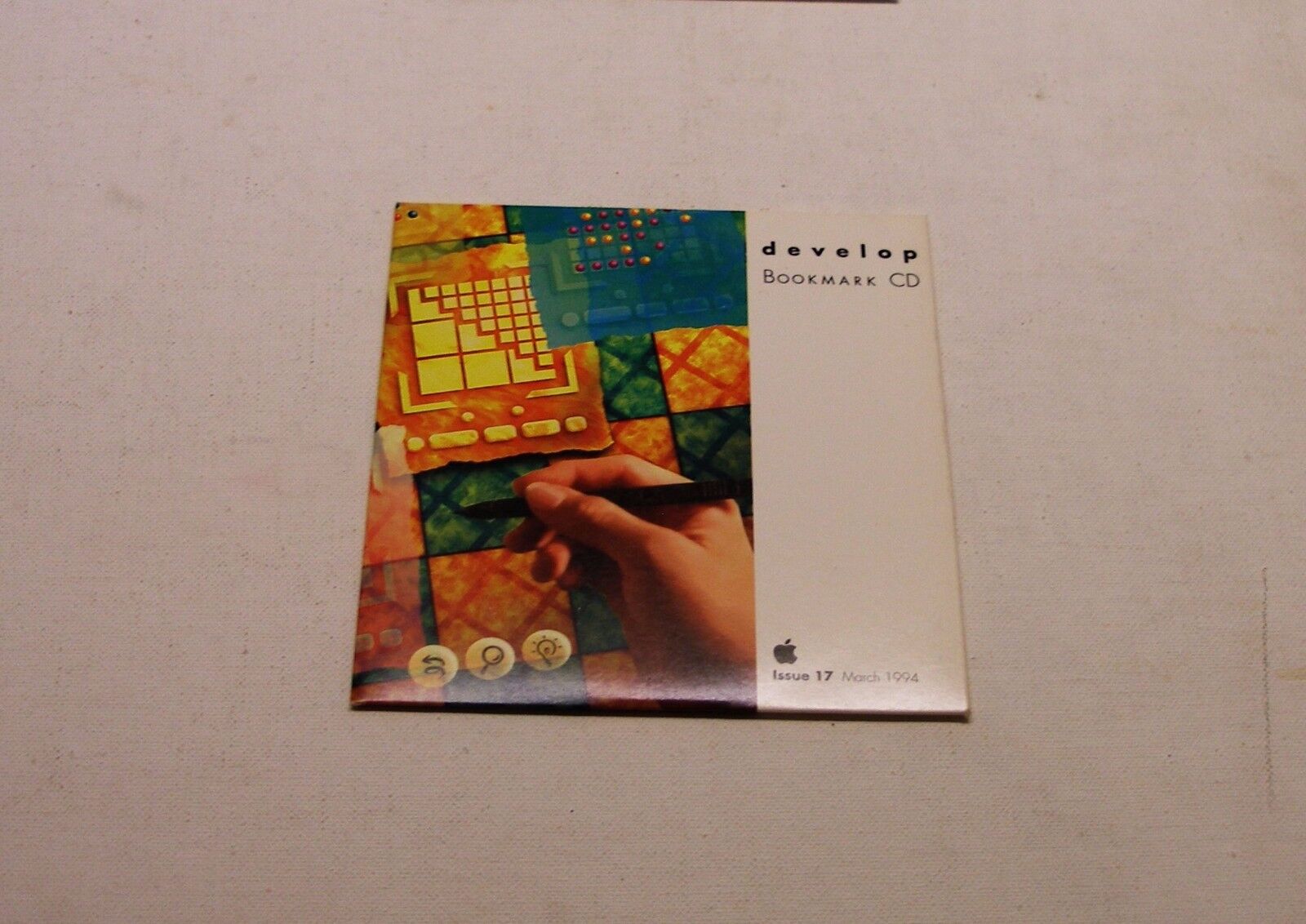 Develop Bookmark CD Issue 17 March 1994 by Apple Computer