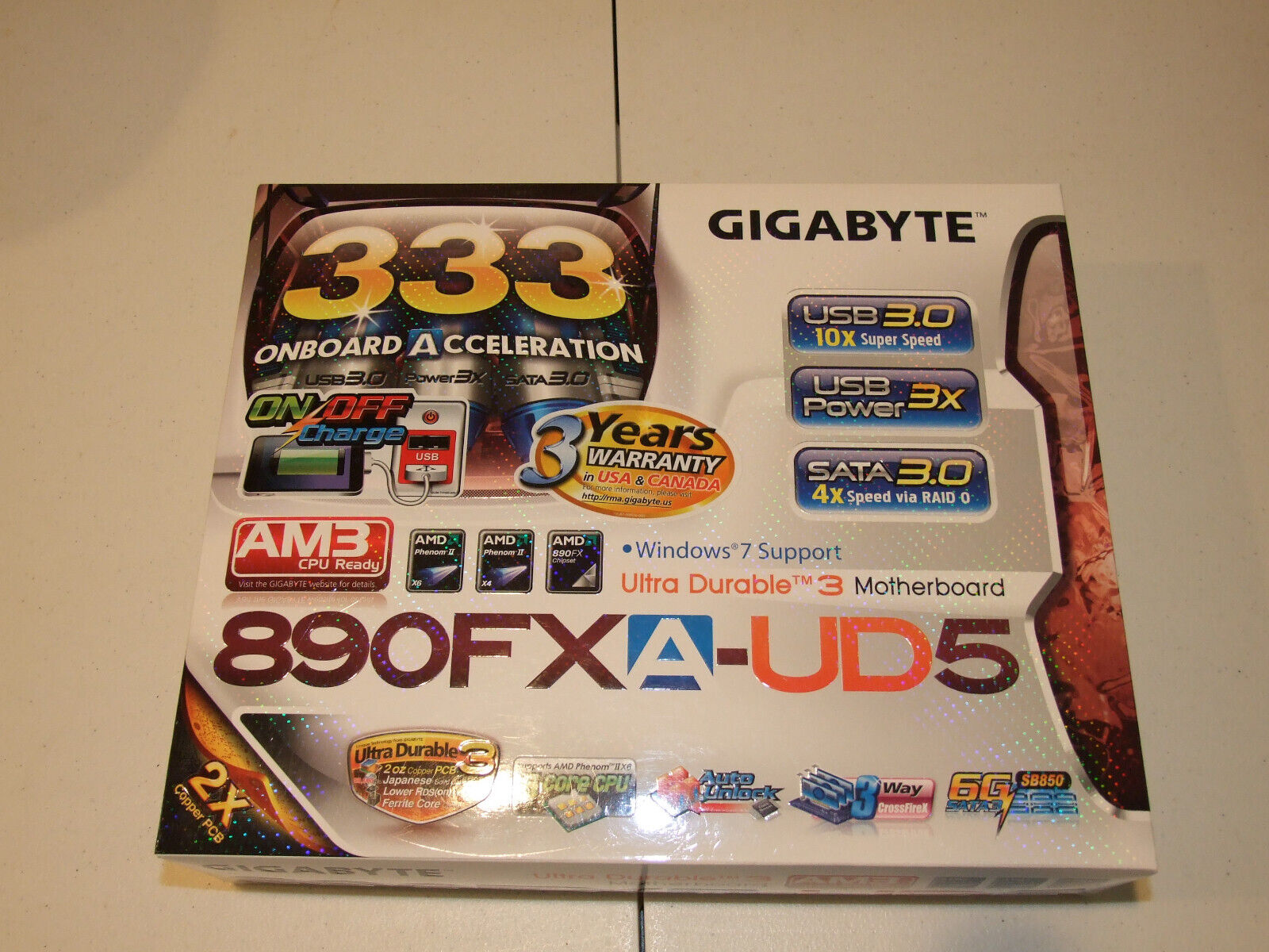 GIGABYTE GA-890FXA-UD5 AMD Motherboard in Perfect Working and Cosmetic Condition