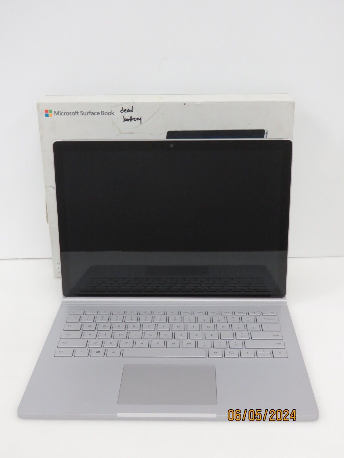 Microsoft Surface Book 2  i7 8650U 1.90Ghz 8GB 256GB Win 10 Laptop [G45]