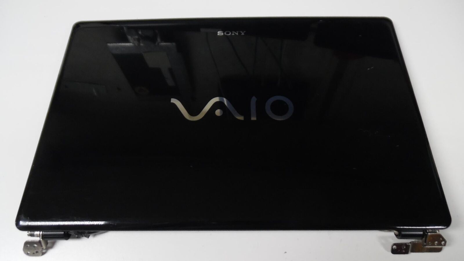 Genuine Sony VAIO VPCCW MBX-226 - Cover Lid w/Bezel & Hinges / 012-000A-2351-D