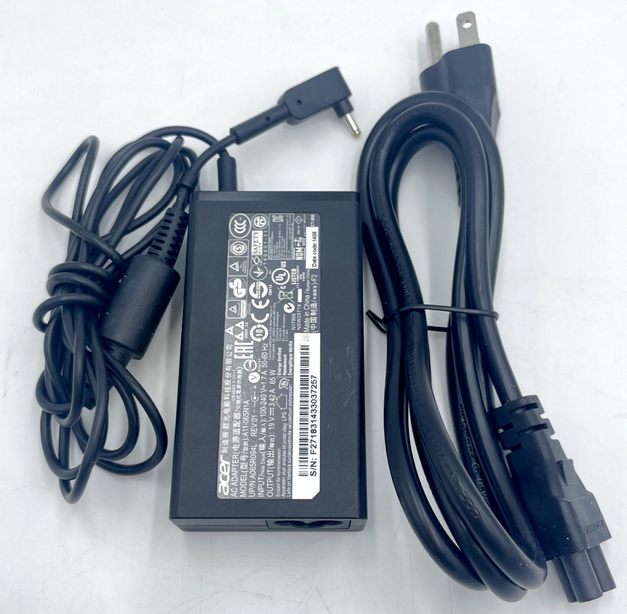Genuine OEM 45W PA-1450-26 PA-1450-26AC Charger For Acer Aspire R5 R7 S7 Series