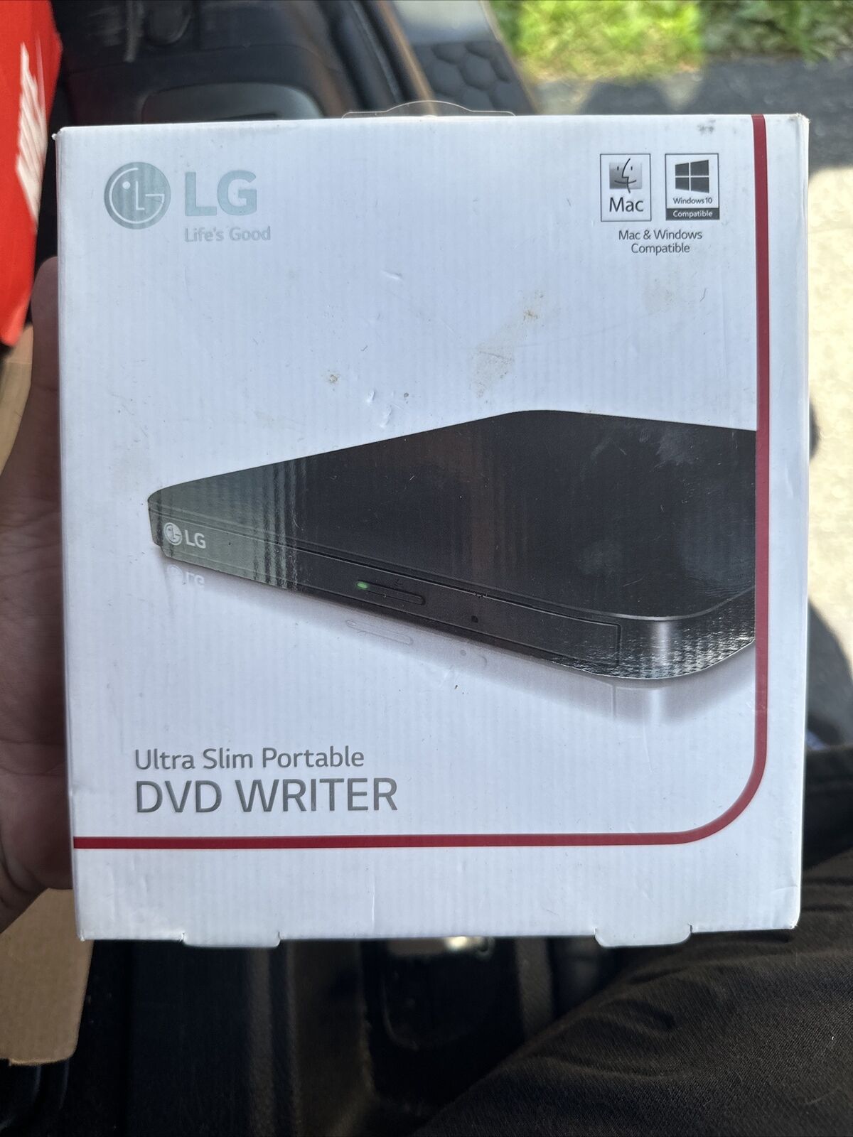 LG Ultra Slim Portable DVD Writer M-Disc Windows & Mac Compatible SP80