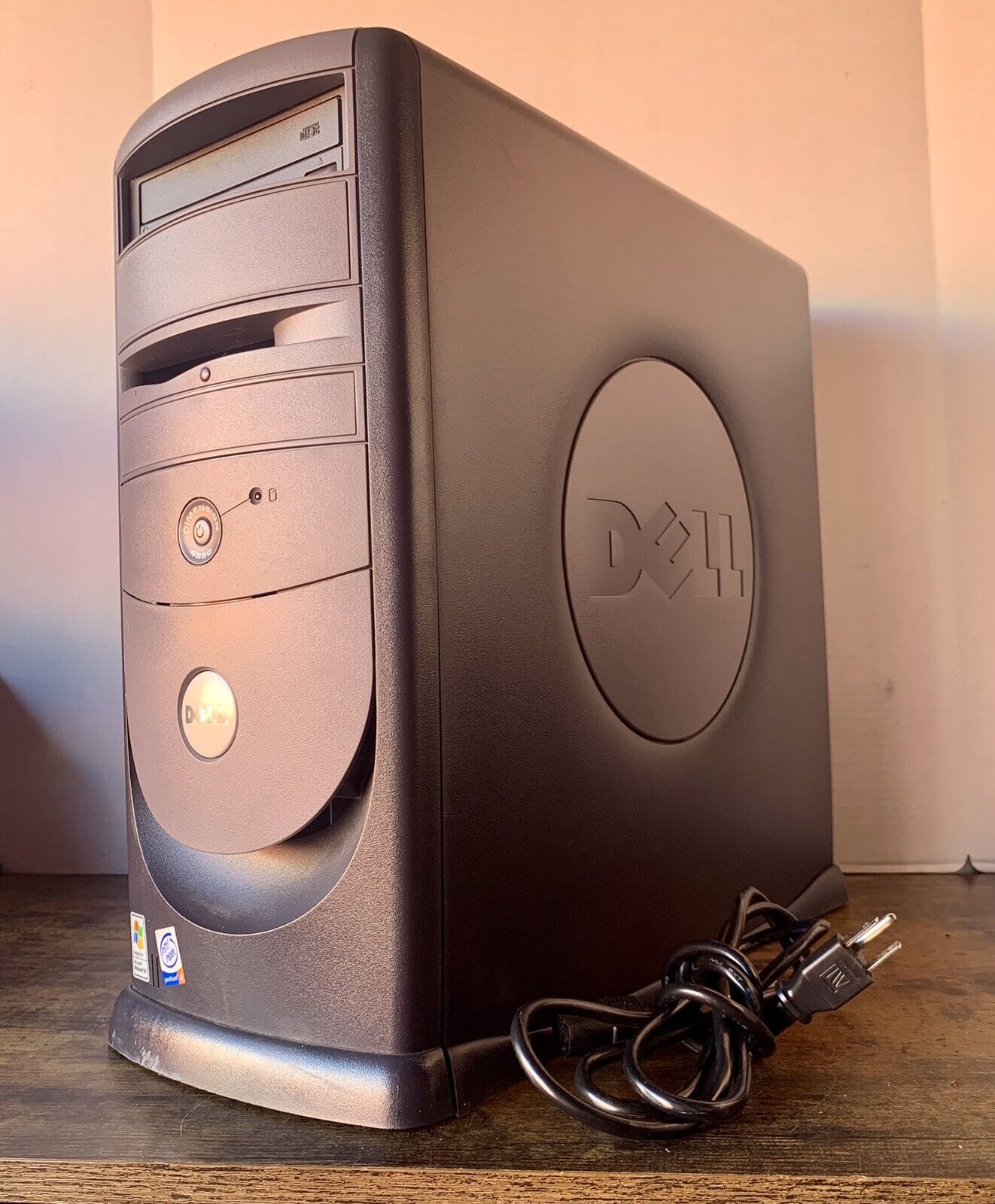 Dell Dimension 4550 DHM Intel Pentium 2.4GHz No Hard Drive - Works - See Notes