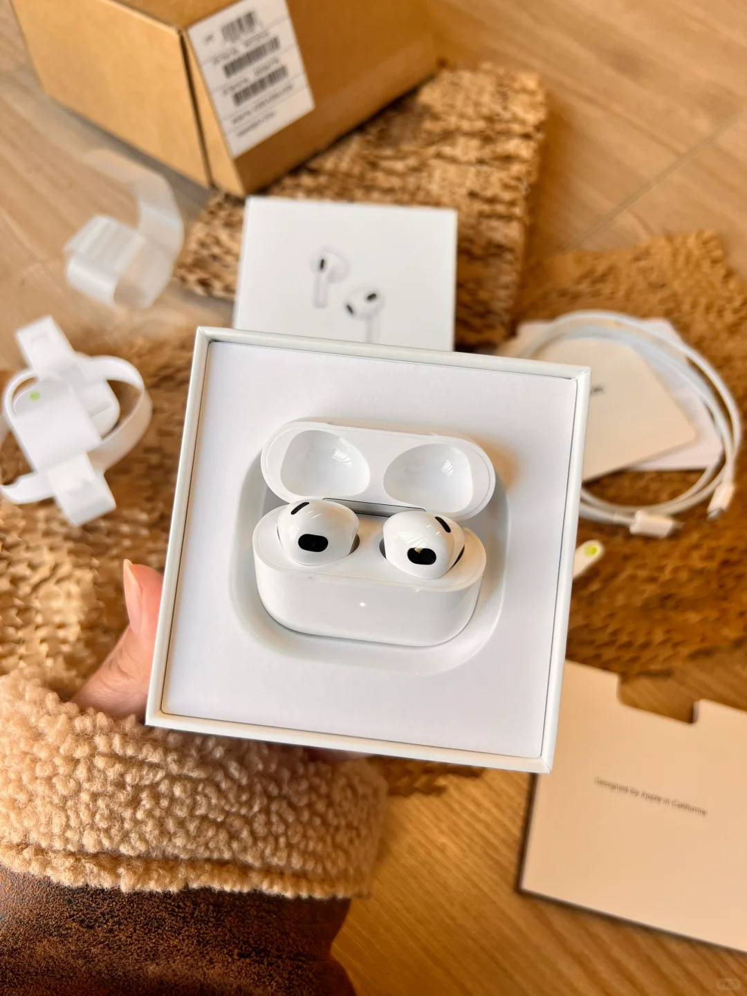 Apple AirPods 3rd Generation Bluetooth Earbuds Earphone Headset & Charging Case