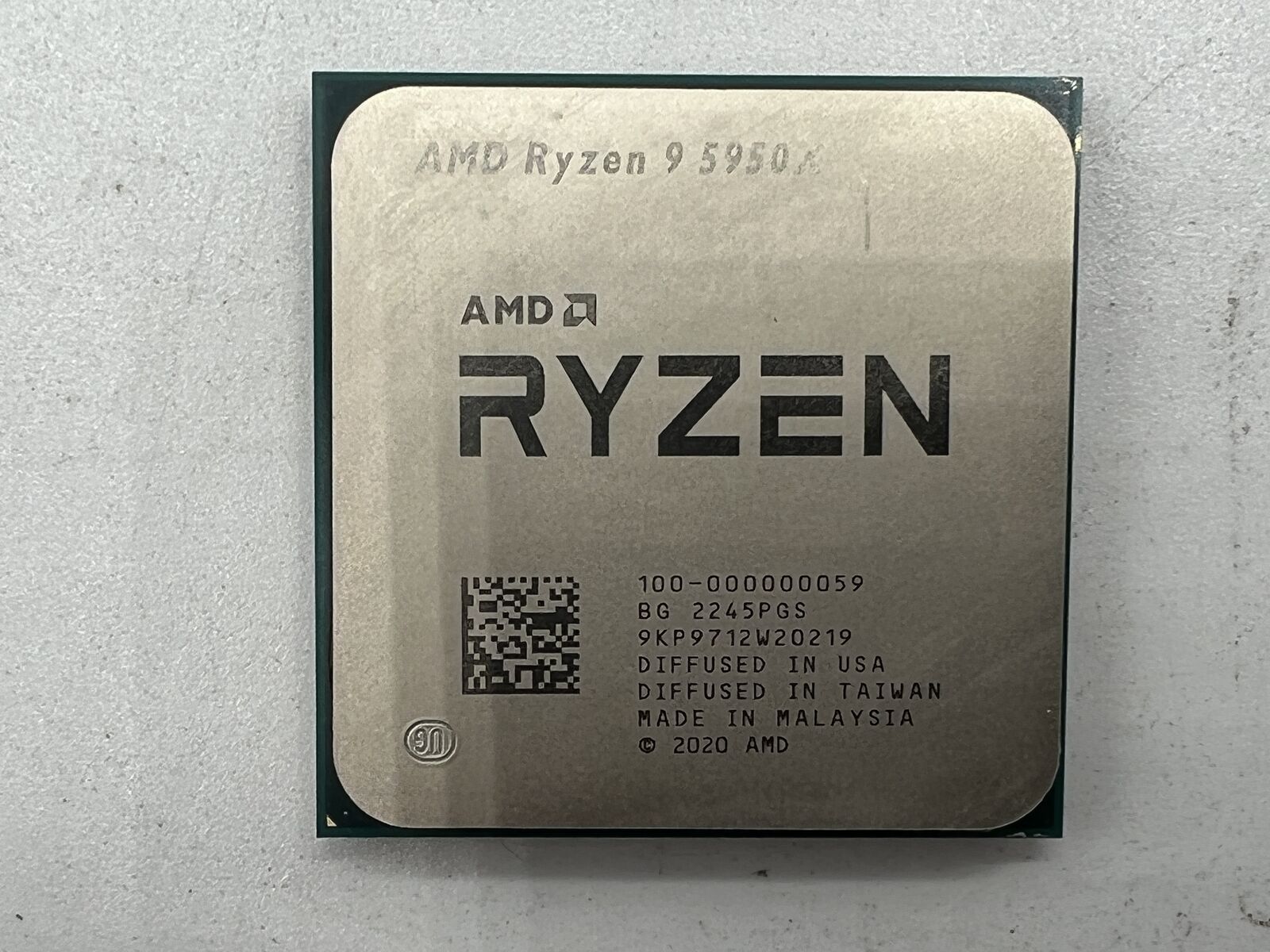 AMD Ryzen 9 5950X Desktop Processor 3.4GHz 16 Cores Socket AM4 Used
