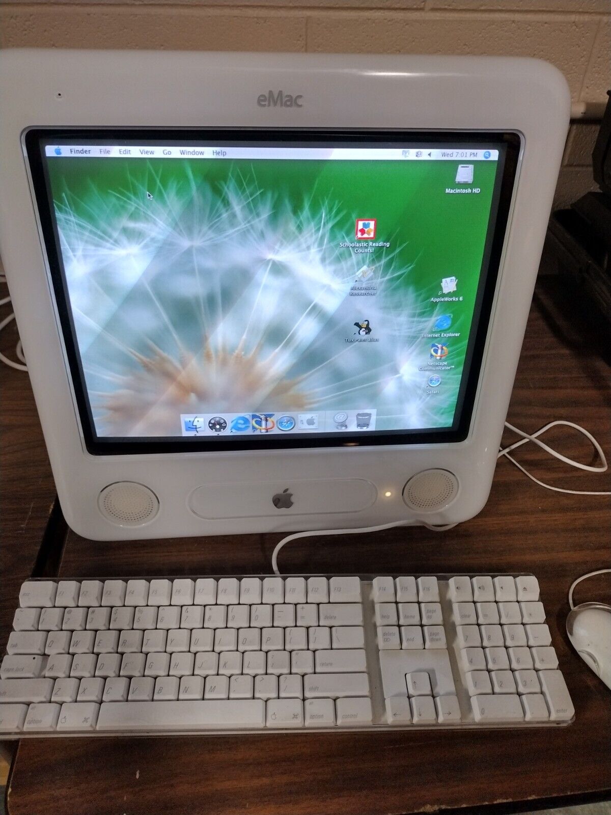 Fully Working Apple Emac