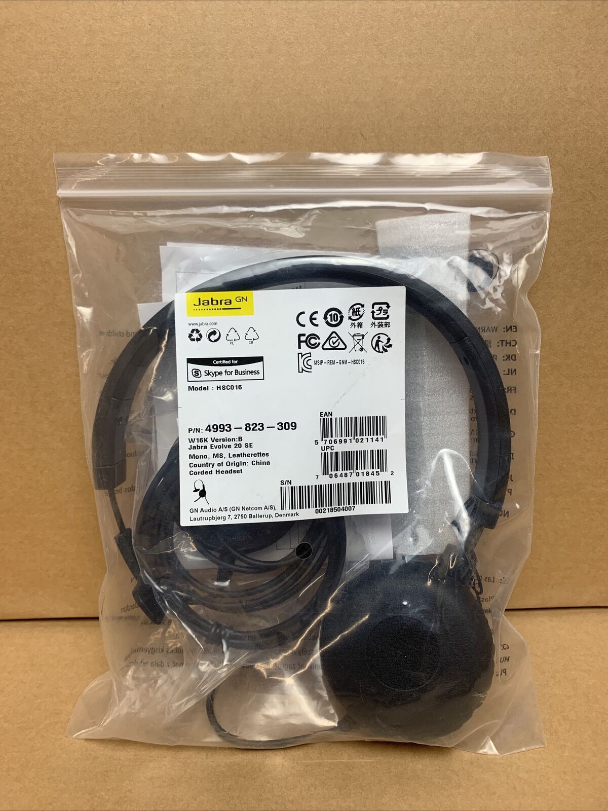 Jabra Evolve 20 SE: Dual Upgraded Earpiece Full Headset w/ Boom Mic (HSC016)