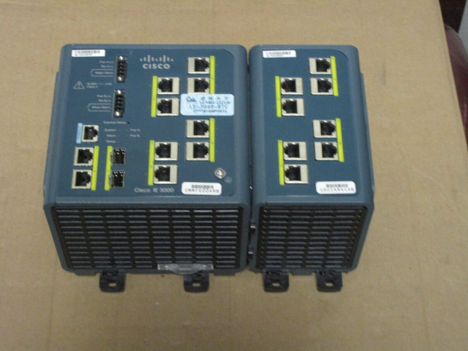 Cisco IE-3000-8TC  8-Port Industrial Ethernet Switch with 8-Port Module
