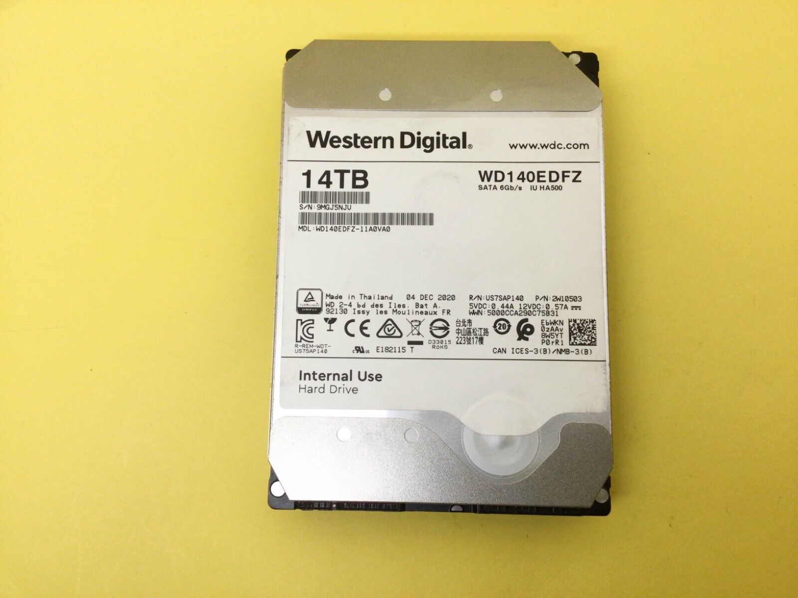 Western Digital 14TB 5400 RPM SATA 6Gb/s 3.5'' HDD WD140EDFZ