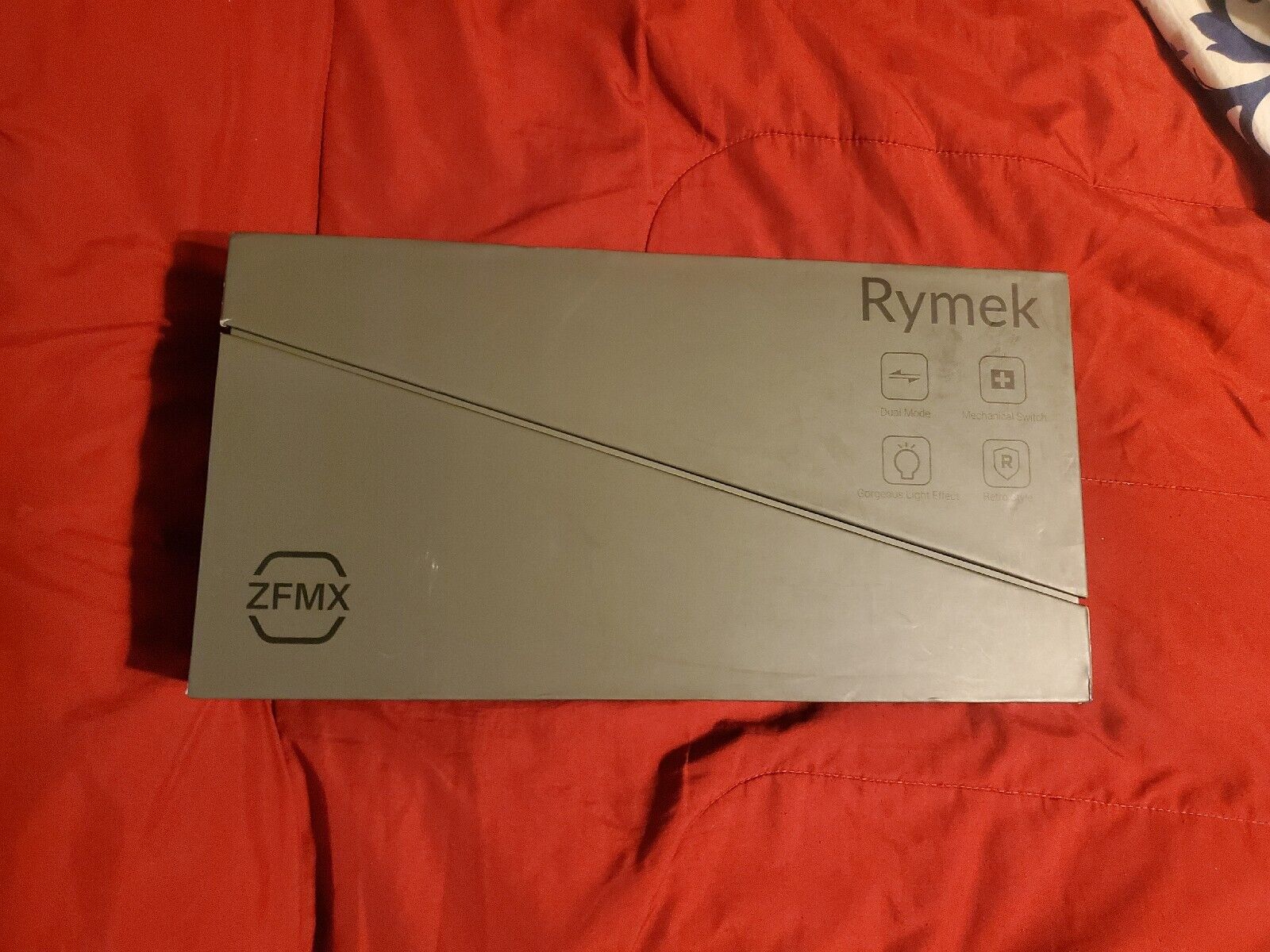 KnewKey RYMEK Typewriter-Style Pink Retro Mechanical Wireless Keyboard