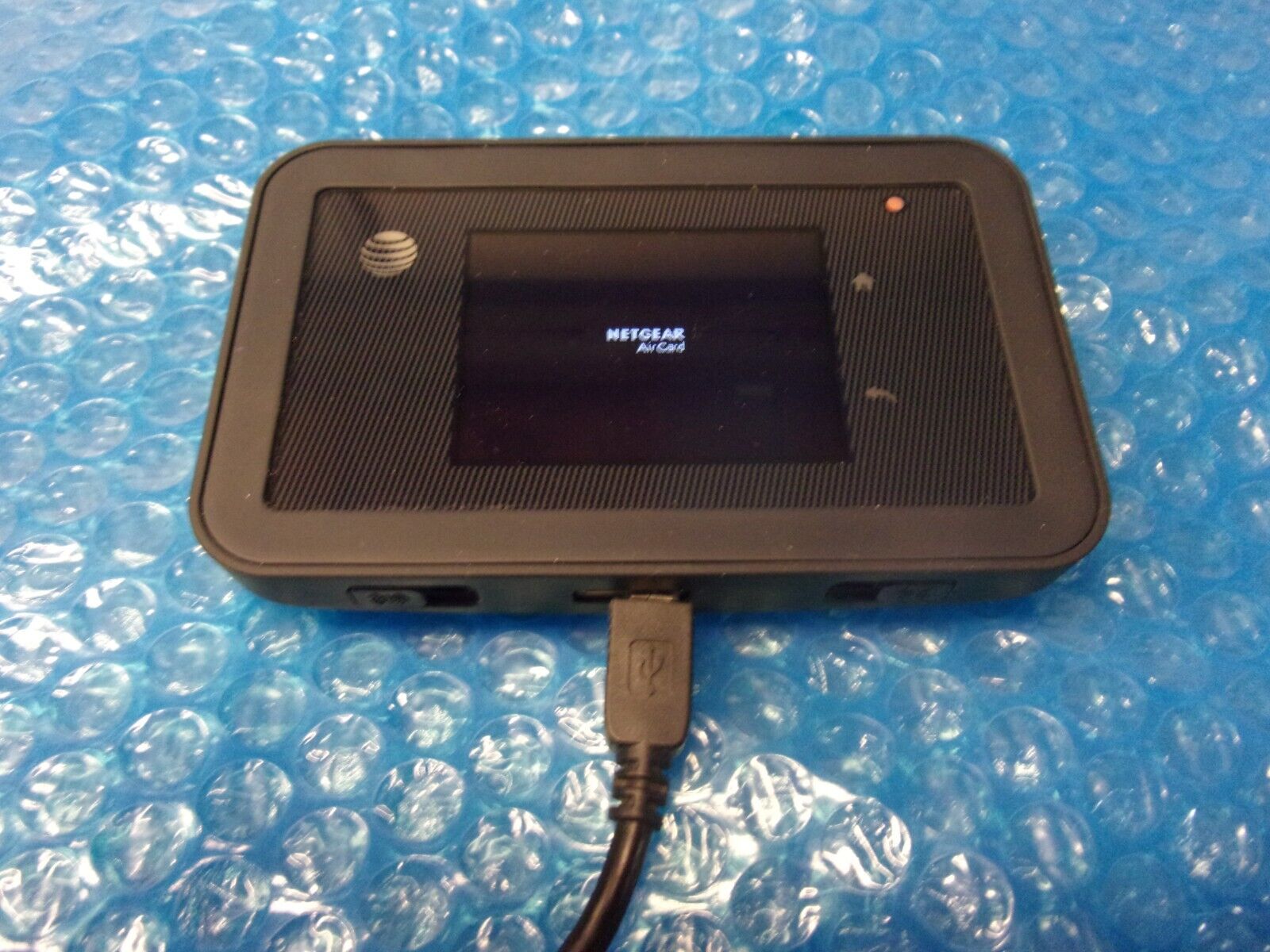 AT&T Unite Explore Netgear AirCard 815S Rugged Mobile Hotspot with Battery