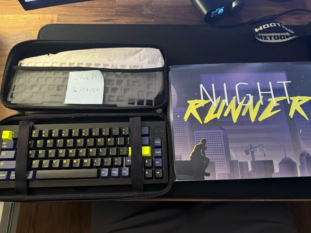 Alpine65 Custom Keyboard (Banana split Switches, Night Runner Keycaps Included)