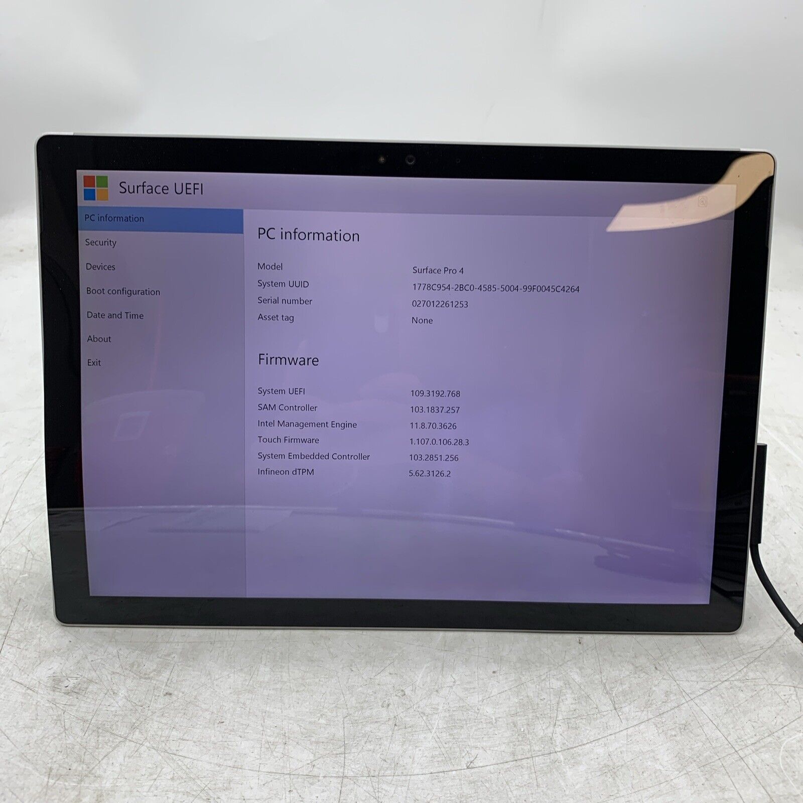 Microsoft Surface Pro 4 1724 i5 6300U 2.4GHz 8GB 256GB SSD For Parts. Read.