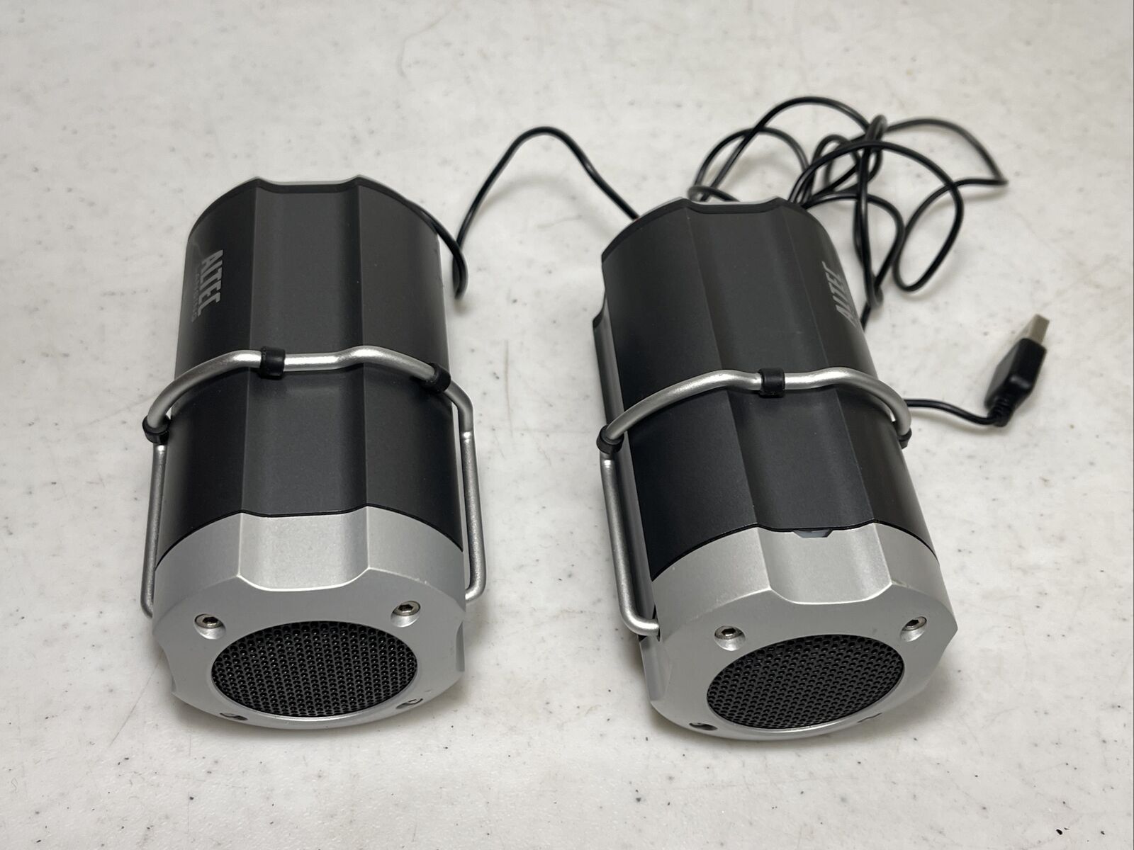 Altec Lansing Orbit iML247 USB Portable Computer Speakers Tested Working