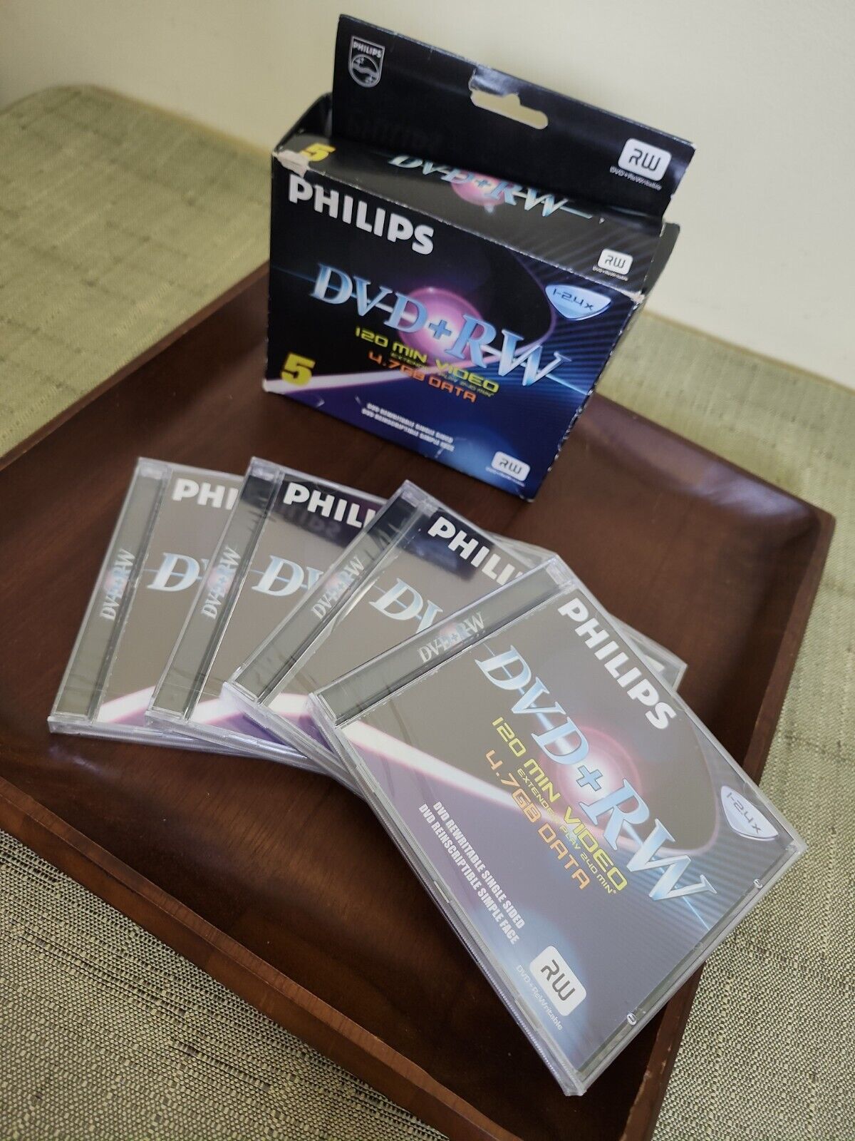 4 New Philips DVD + RW 120 Min Video Disk 4.7 GB Data DVD Rewritable Single Side