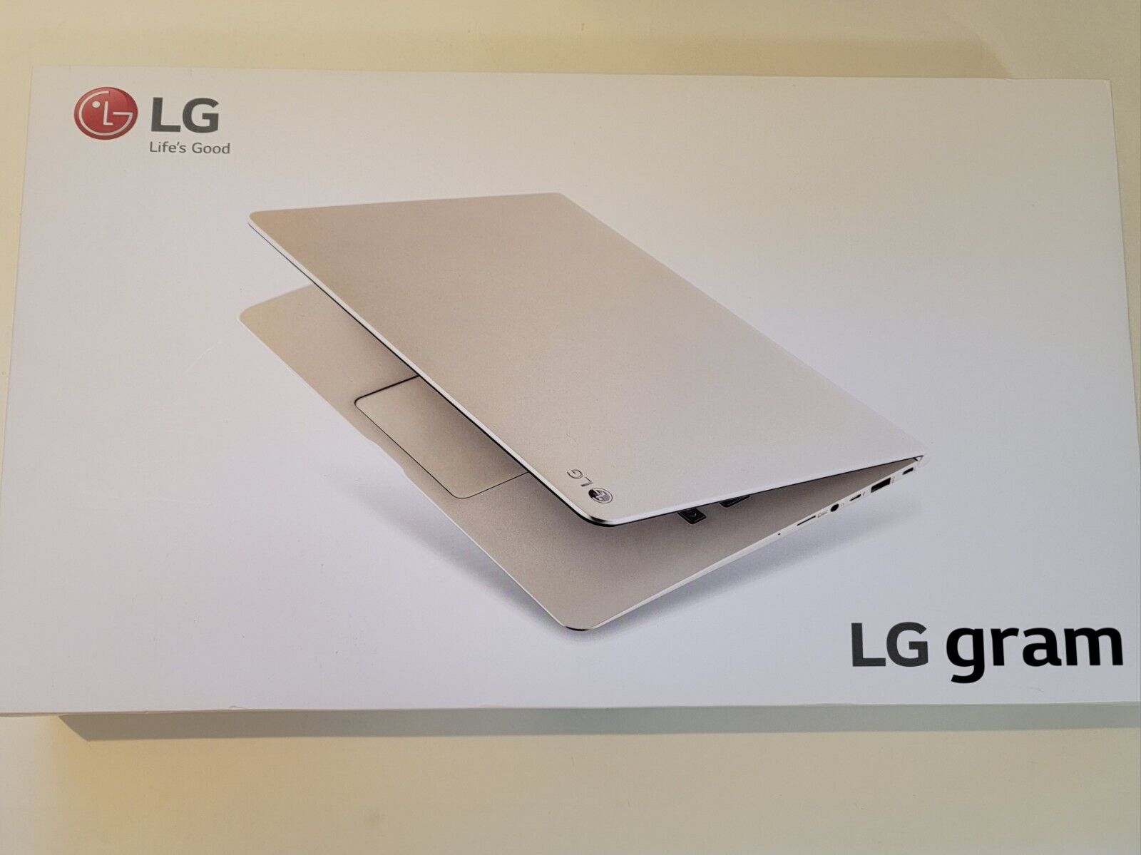 NEW IN BOX - LG Gram Laptop 14Z950 -A.AA3GU1