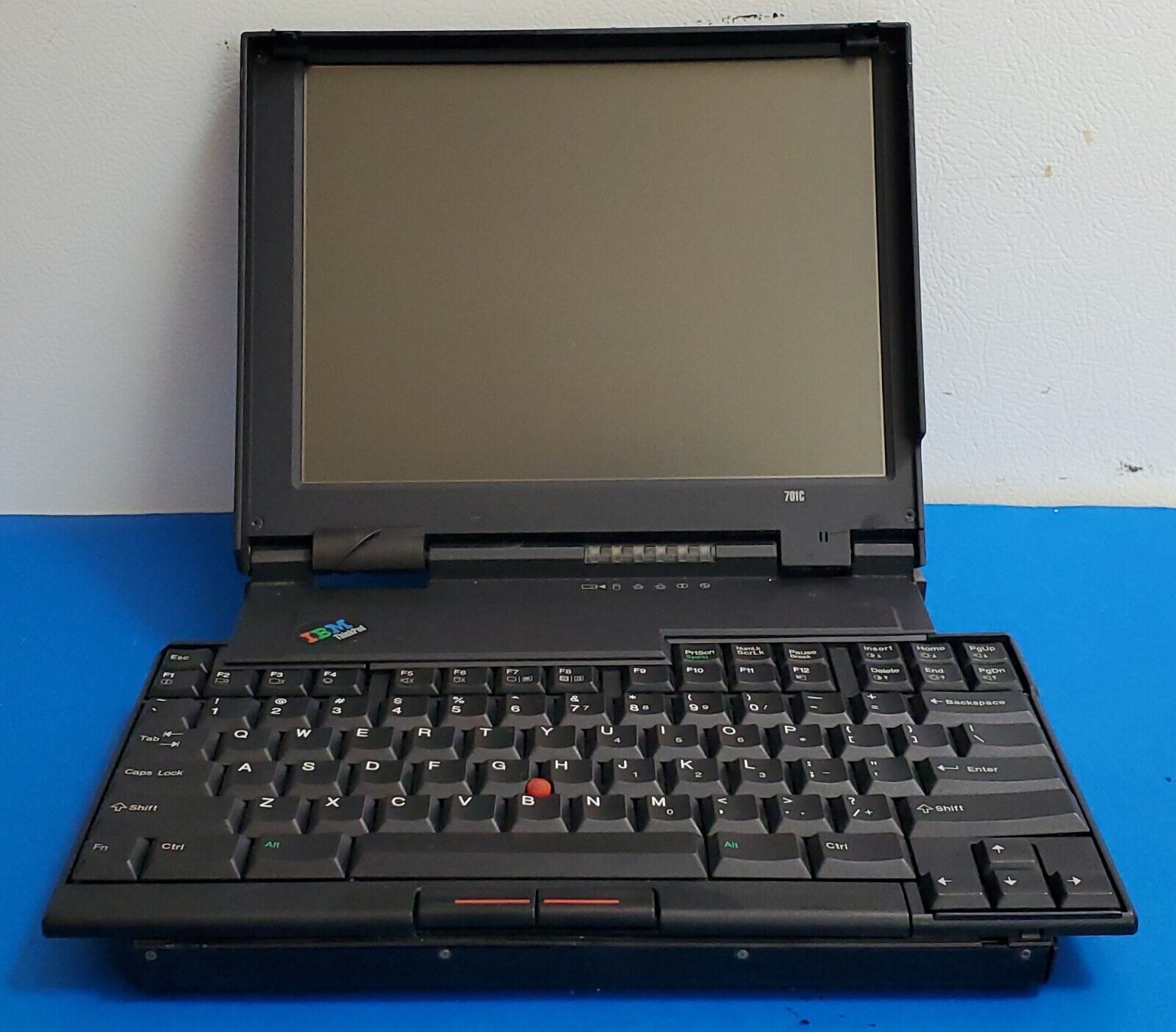 IBM Thinkpad 701c Laptop Computer Butterfly Keyboard RARE Vintage - SOLD AS IS