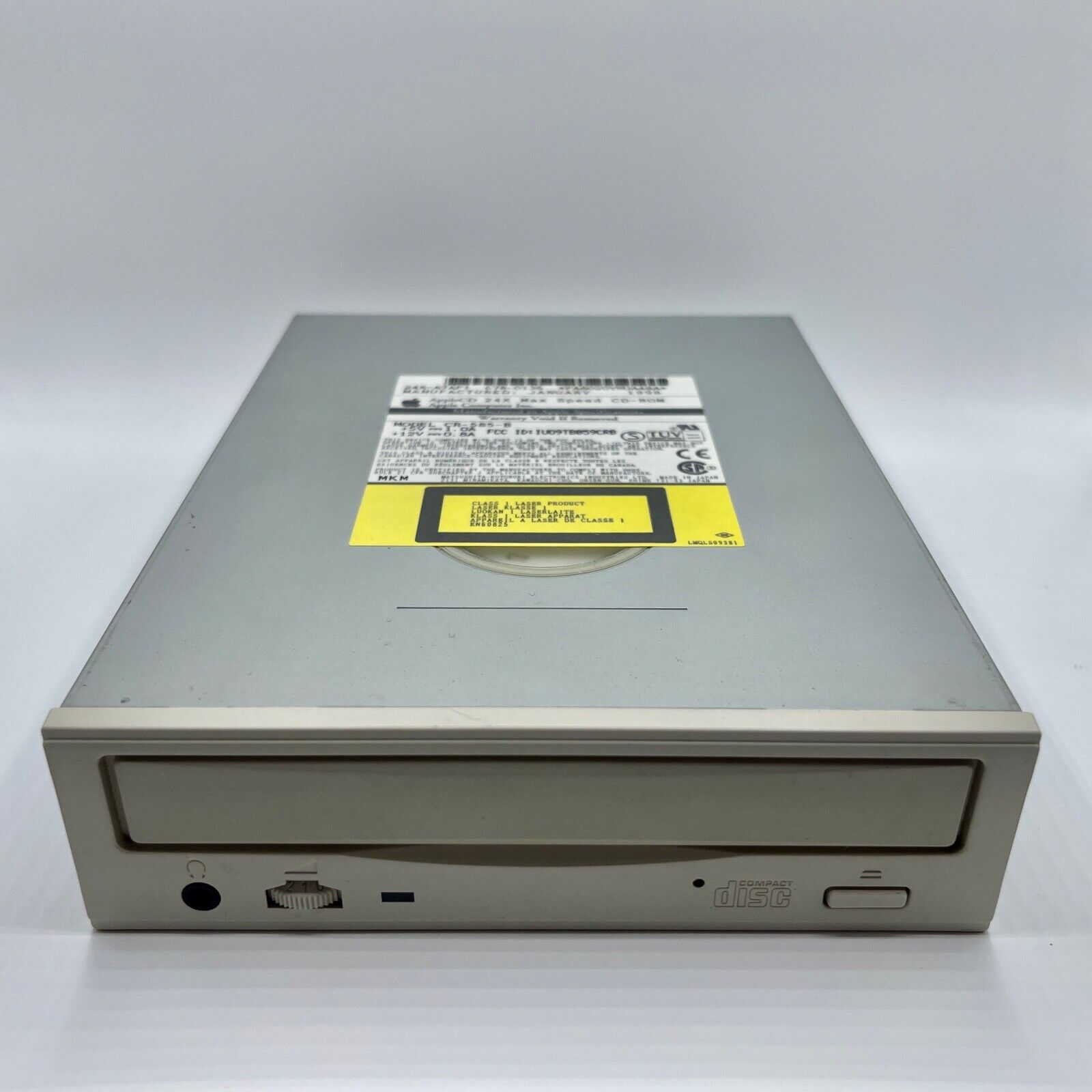 Vintage Apple 24X-ATAP1 CD-ROM Drive Model CR-585-B 678-0136 IDE
