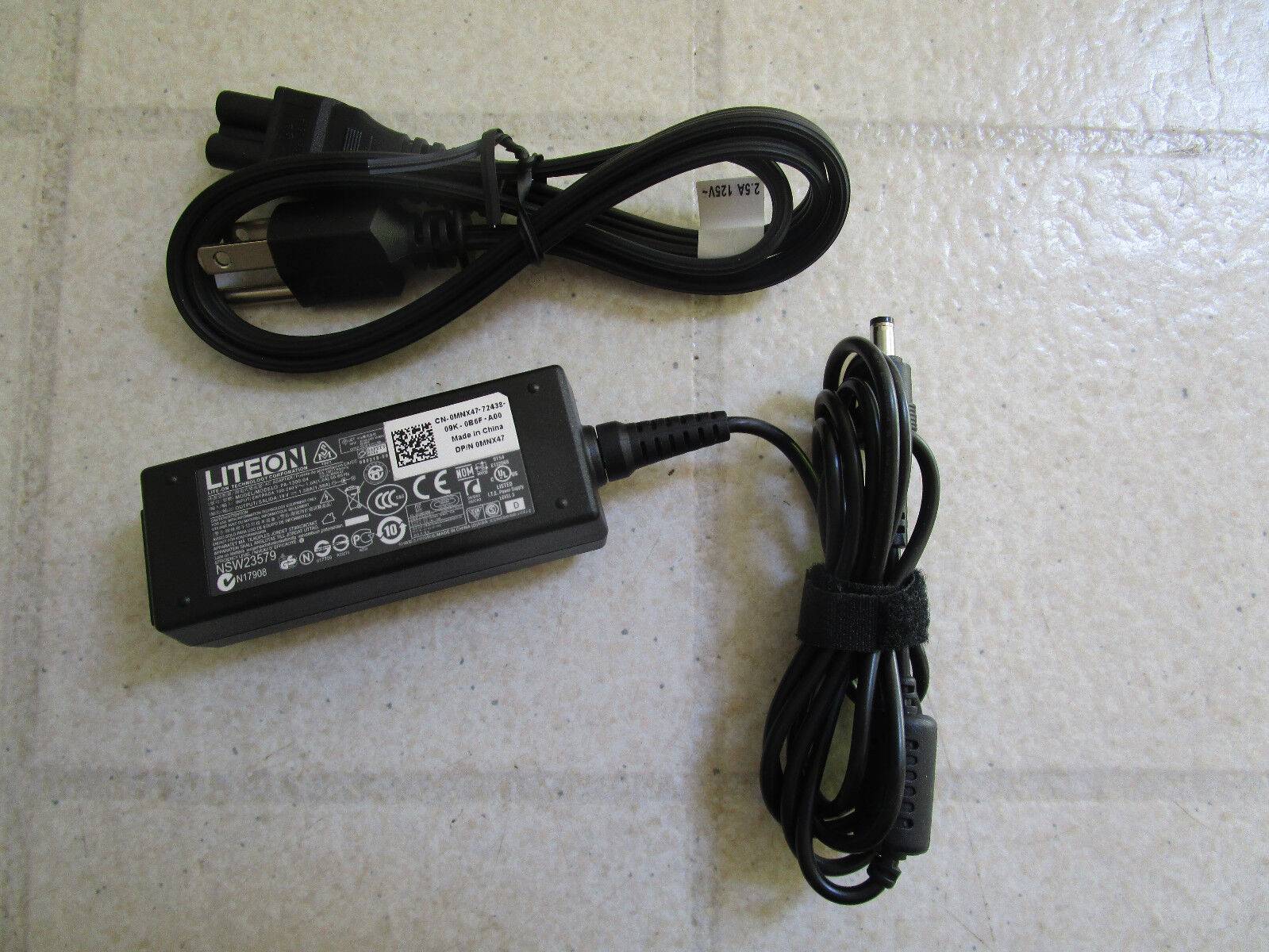 LiteOn Laptop AC Adapter Charger PA-1300-04 30W 19V 1.58A MNX47 ADP340 