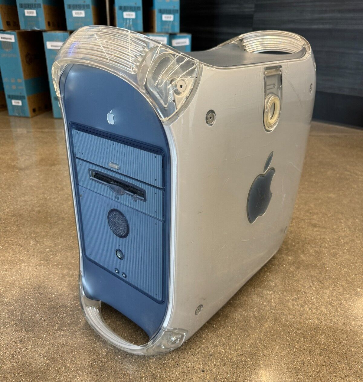 Apple Power Macintosh G4 400 (Gigabit) - M7891LL/A - PowerMac3,3 - MacOS 10.4.11