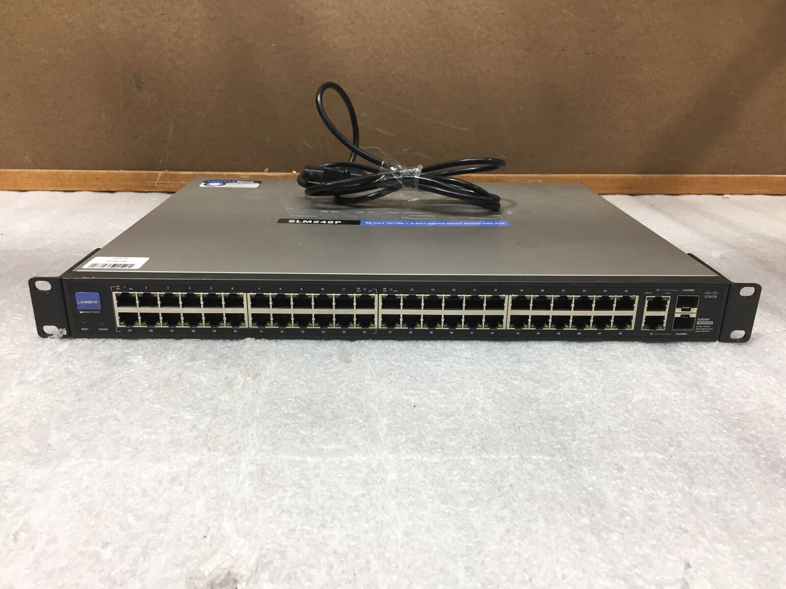 Cisco Linksys SLM248P 48-Port 10/100 PoE + 2-Port Gigabit Port Switch