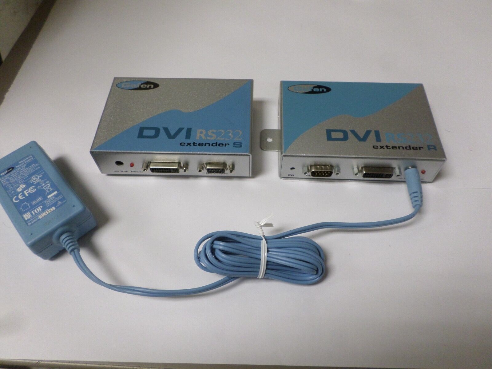 Lot of 2 Gefen DVI RS-232 Cat-5 Extenders, One (S), One (R)