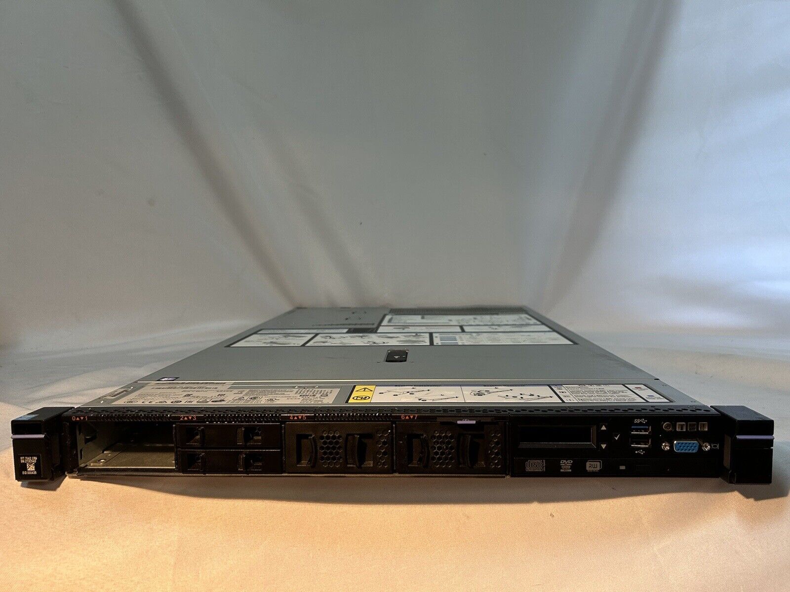 IBM 7042-CR9 Rack-mount Hardware Management Console (HMC) No HDDs- Boots to MGR