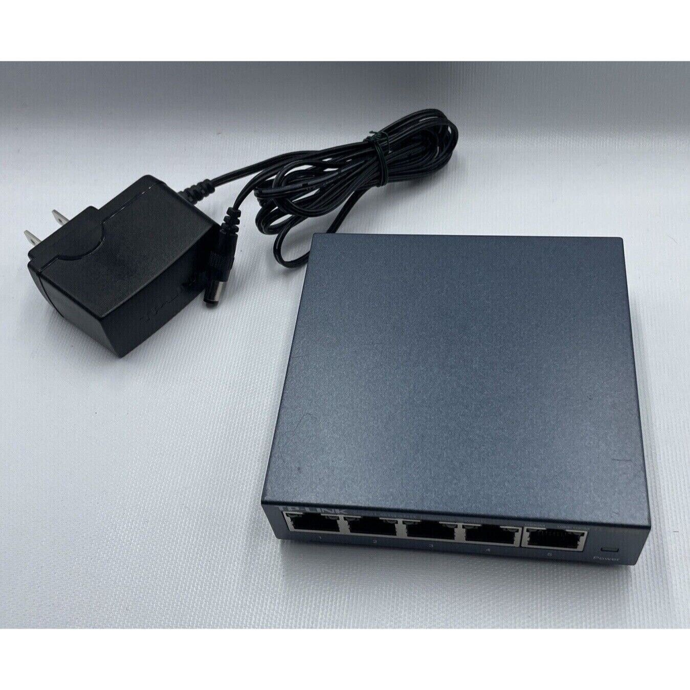 TP-LINK Technologies TP-Link (TL-SG105) 4-Ports External Switch *.