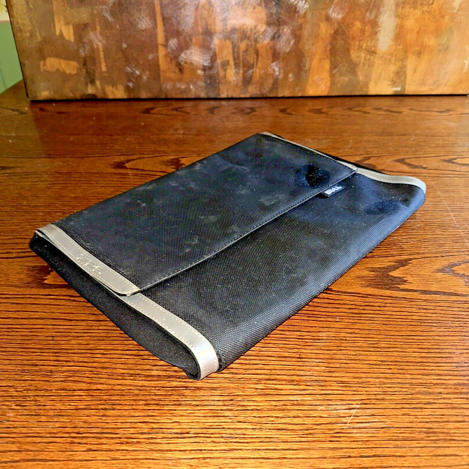 Dell Tablet Bag Brushed Fleece Interior Magnetic Closure Black Silver Nice Clean