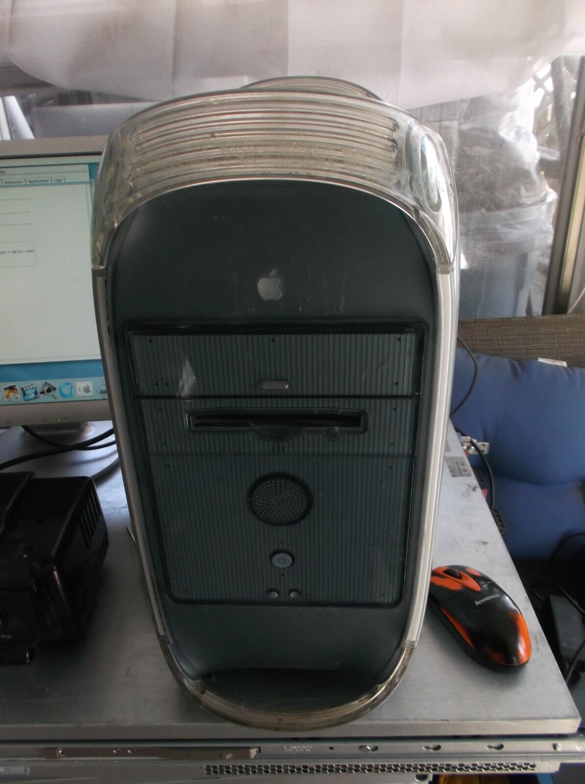 Vintage Apple Power Macintosh G4  400MHz 384MB 10GB HDD OS 10.2 M5183