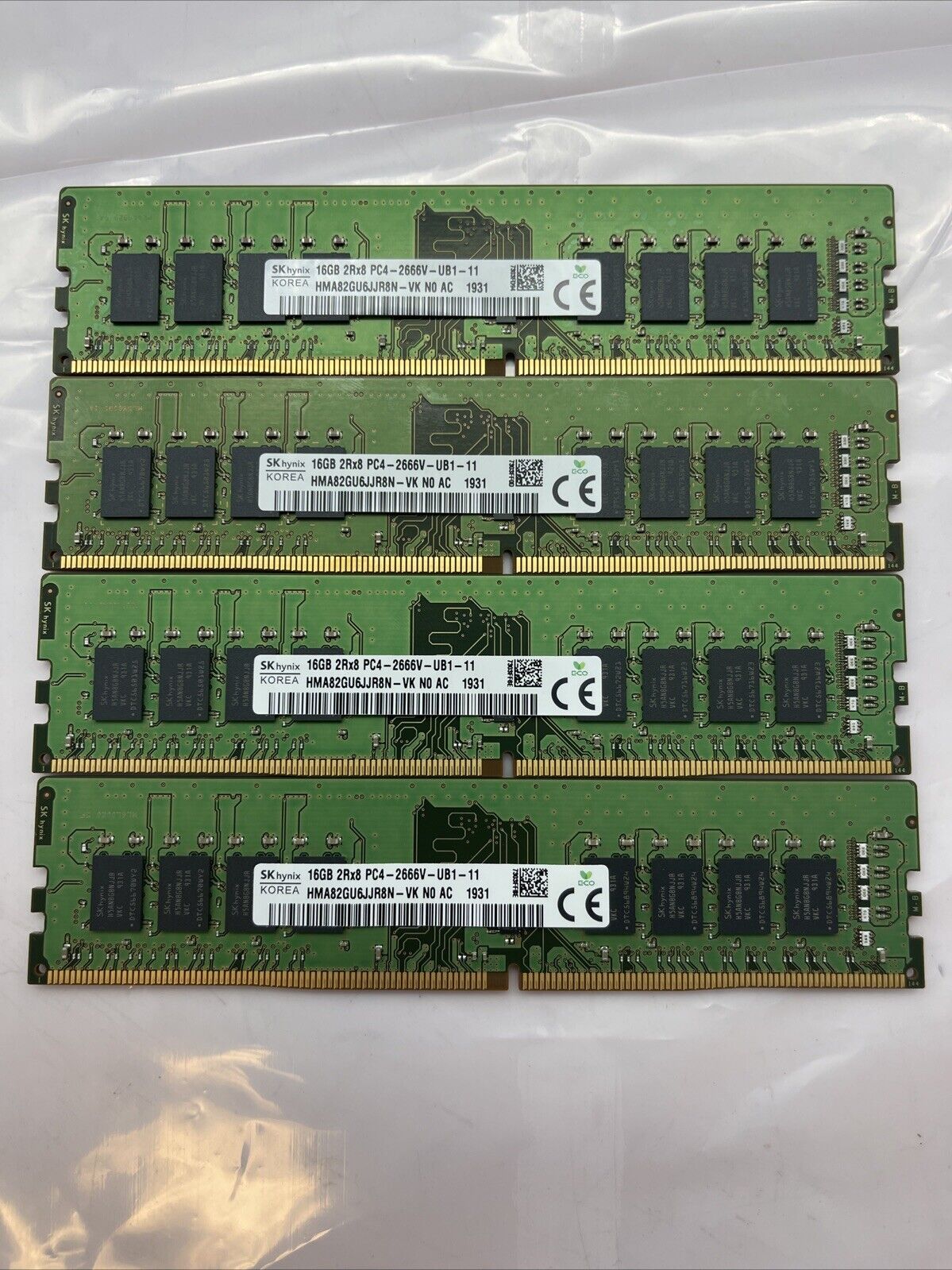 SK Hynix 64GB (4x16GB) DDR4 2666 MHz PC4-21300 DIMM RAM Kit - HMA82GU6JJR8N-VK
